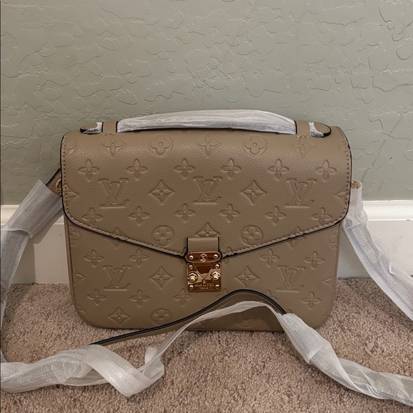 Taupe Monogram Empreinte Pochette Métis Shoulder Bag - Picture 2 of 8